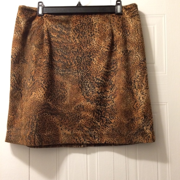 Jones New York -   Faux Fur Animal Print Mini Skirt - Picture 5 of 8